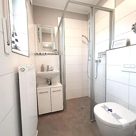 Duenengras**** Holiday home Tating